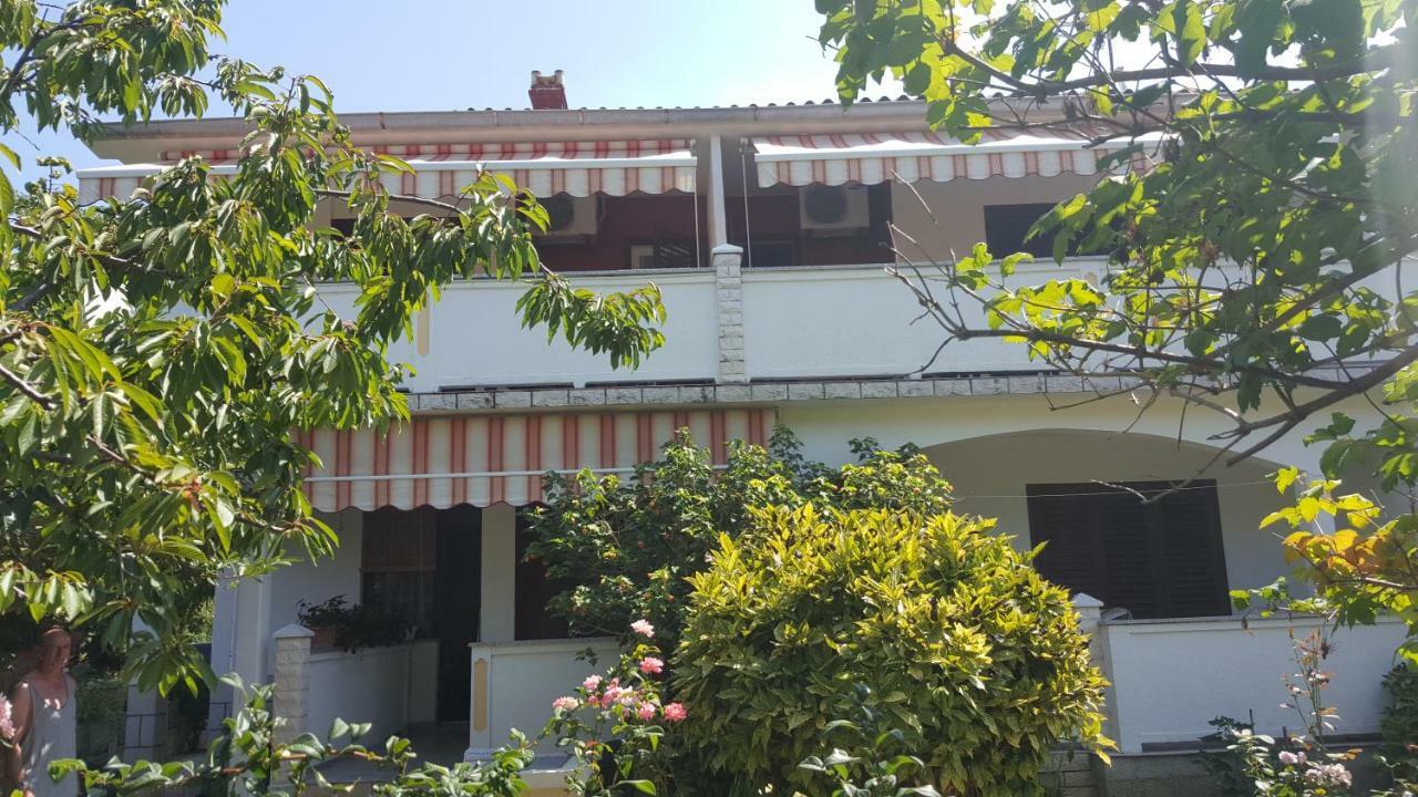 Apartman Marija Palit Екстер'єр фото